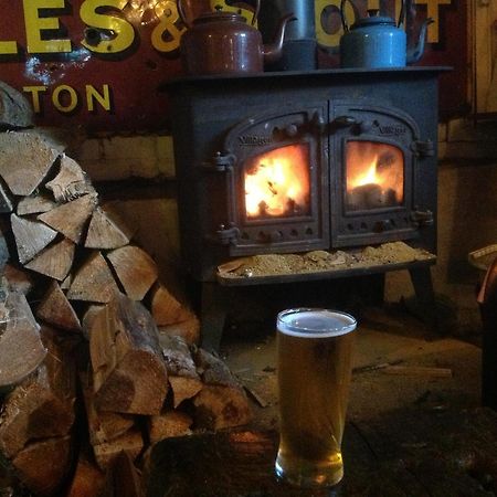 The Nags Head Inn Abercych Eksteriør bilde
